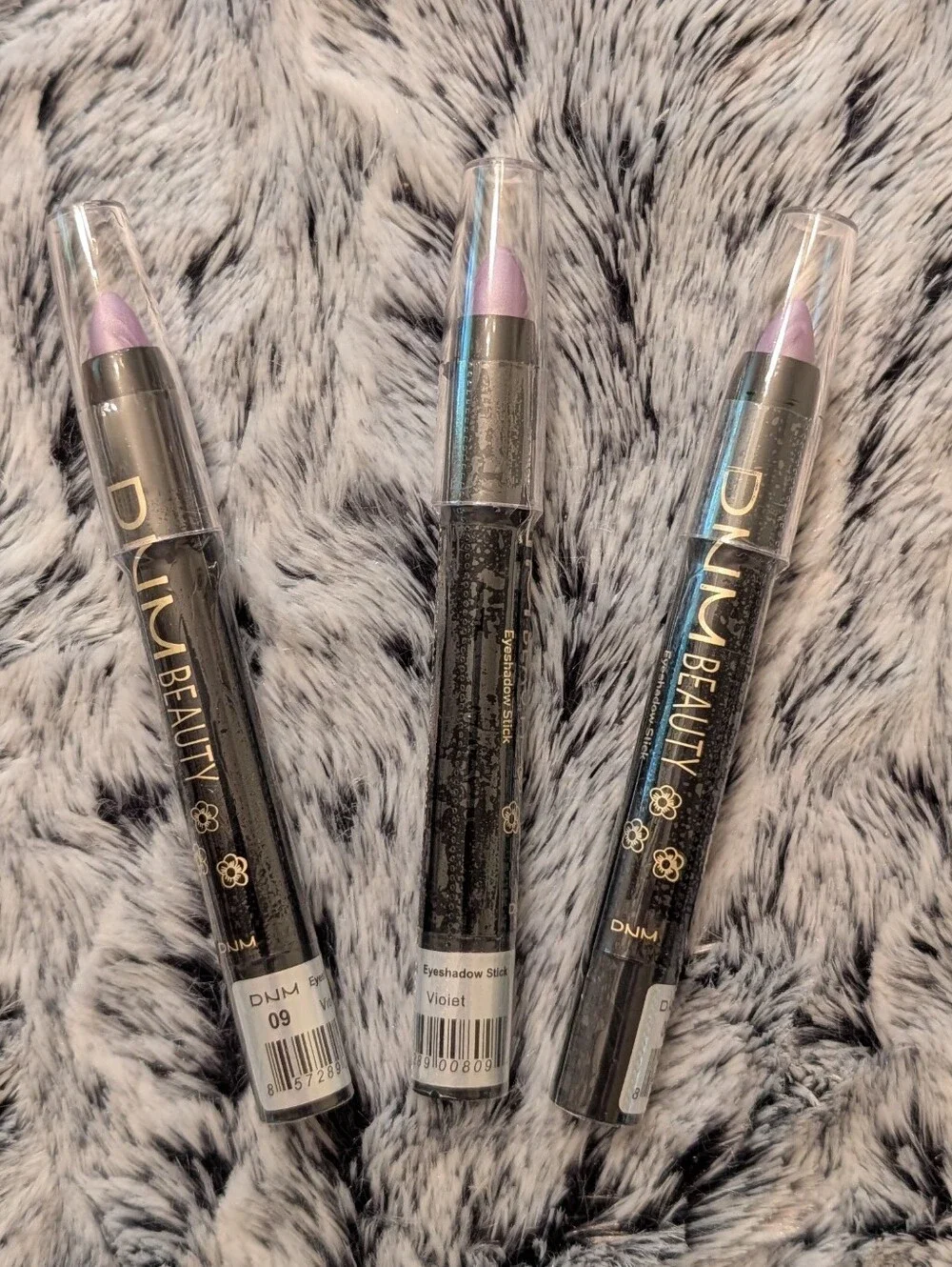 Violet Shimmer Eyeshadow Stick - Violet #9